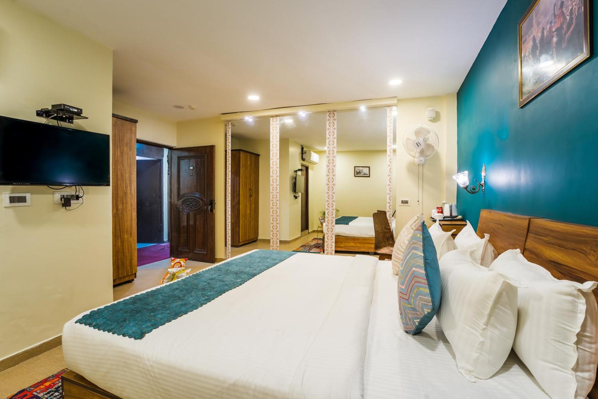 Tripli Hotels Silver Shine Varanasi Dış mekan fotoğraf
