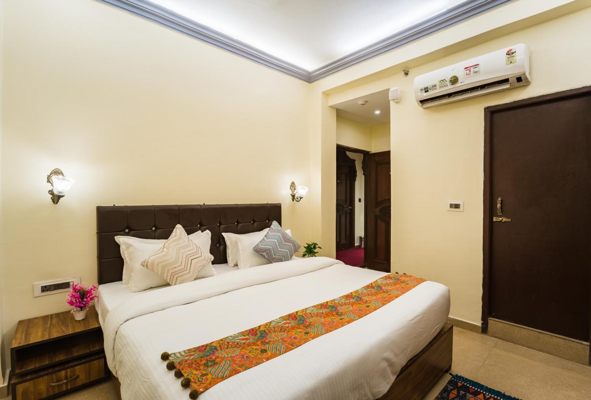 Tripli Hotels Silver Shine Varanasi Dış mekan fotoğraf
