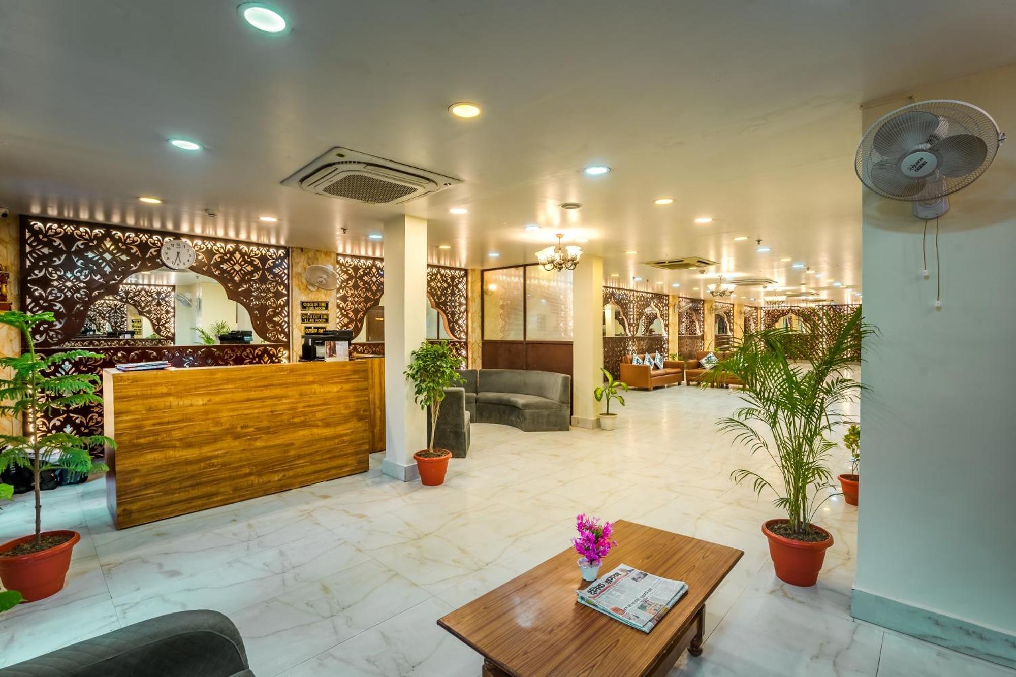 Tripli Hotels Silver Shine Varanasi Dış mekan fotoğraf