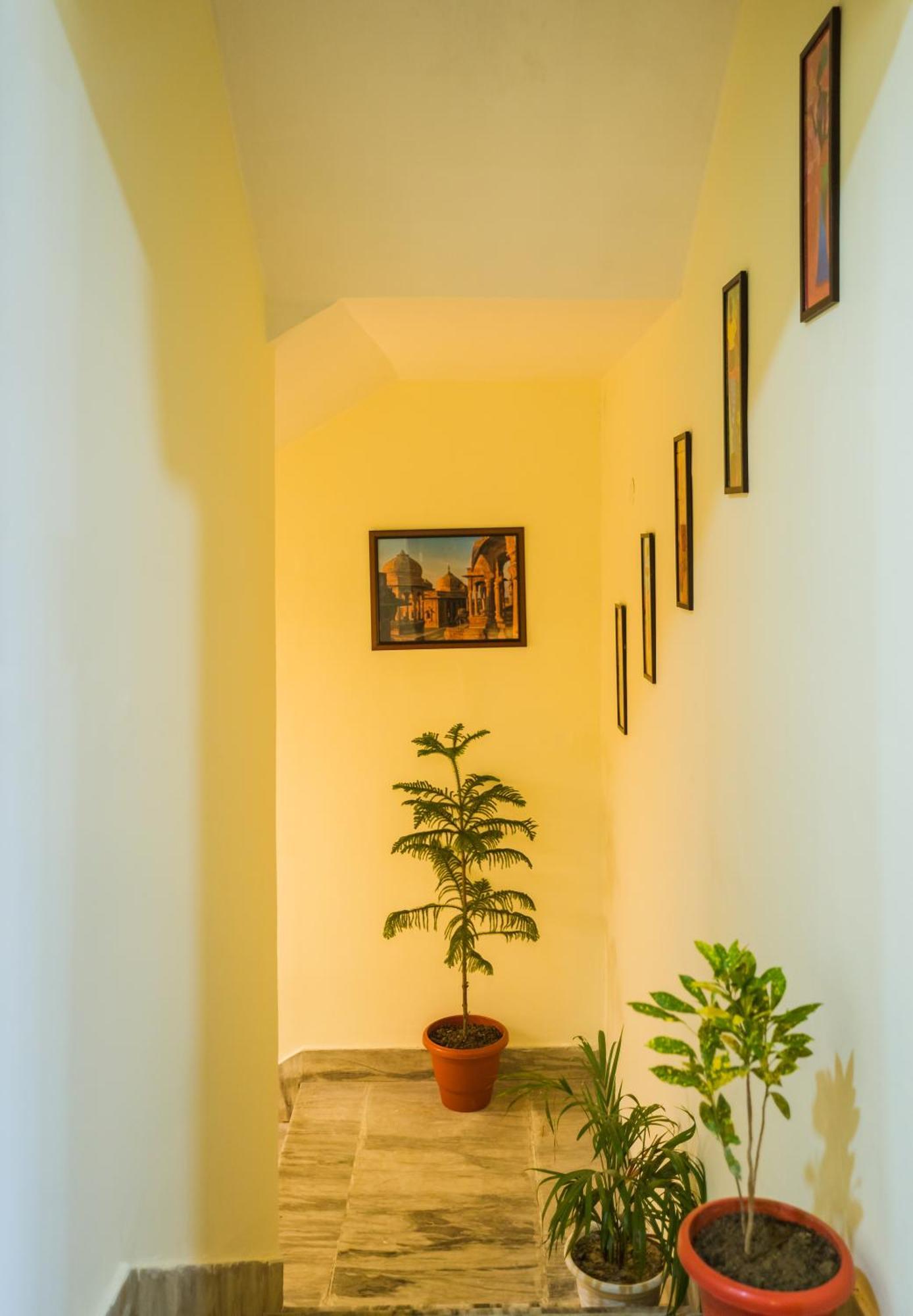 Tripli Hotels Silver Shine Varanasi Dış mekan fotoğraf