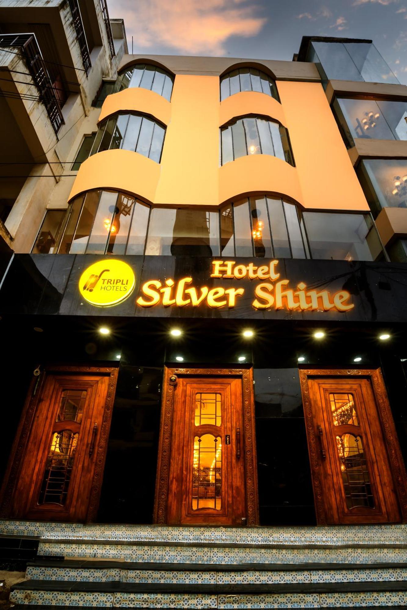 Tripli Hotels Silver Shine Varanasi Dış mekan fotoğraf