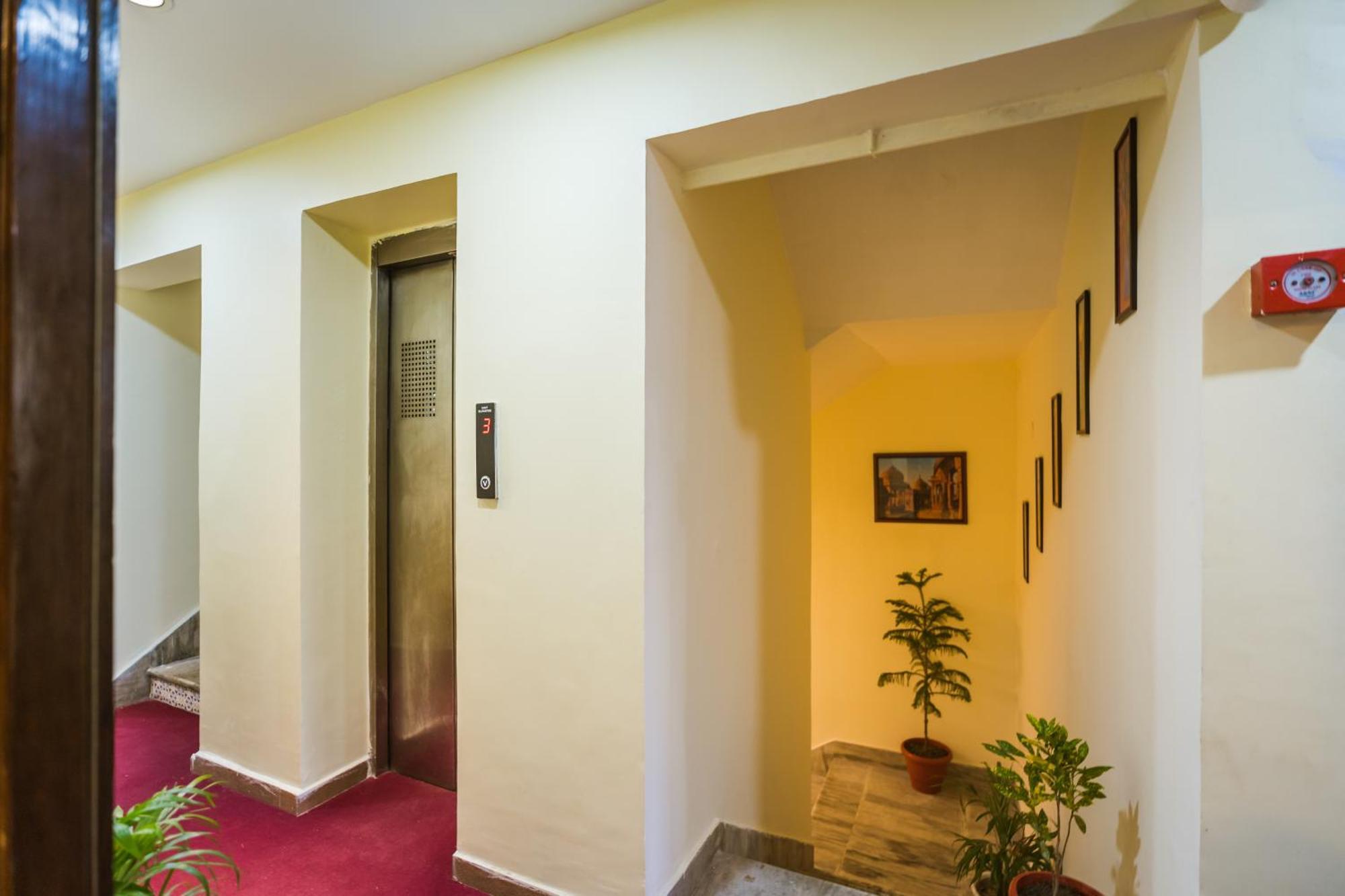 Tripli Hotels Silver Shine Varanasi Dış mekan fotoğraf